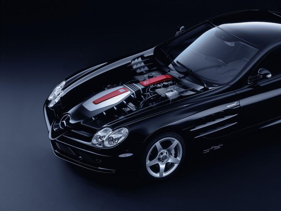  Mercedes-Benz SLR McLaren 2004 года  (фото 22 из 175)